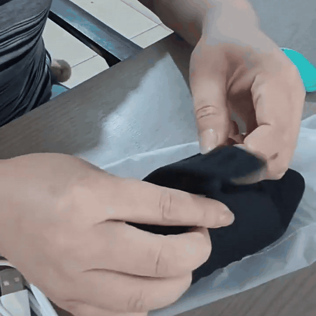 Adjustable Pulse Stroker – Vibration, Tapping & USB Charging